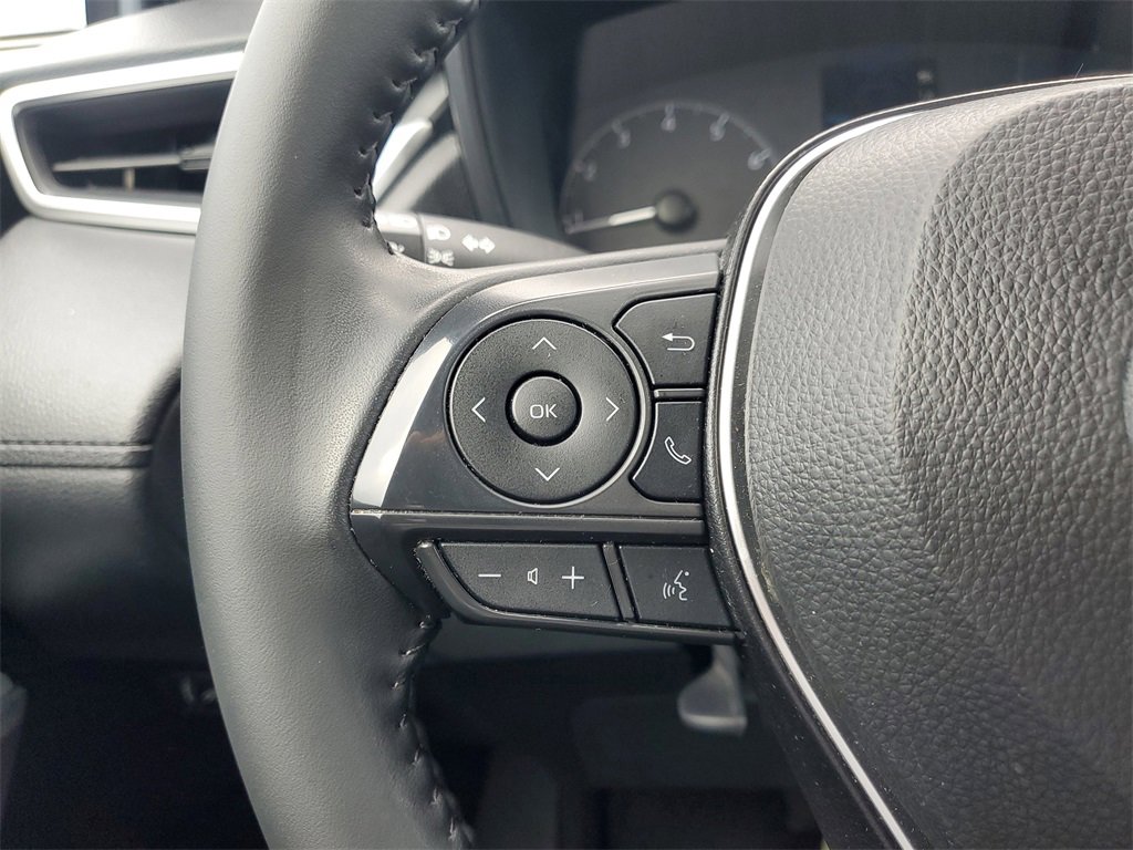 Used 2024 Toyota Corolla Cross LE image 22