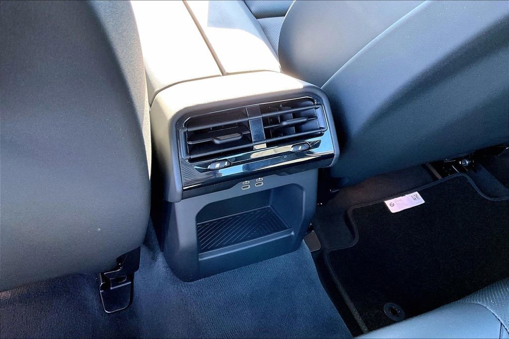 Used 2026 BMW 530i xDrive image 18