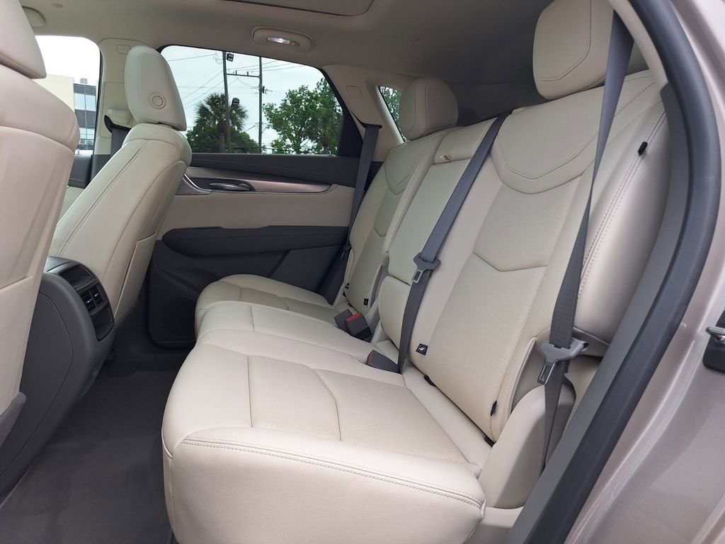 Certified 2023 Cadillac XT5 Premium Luxury image 24