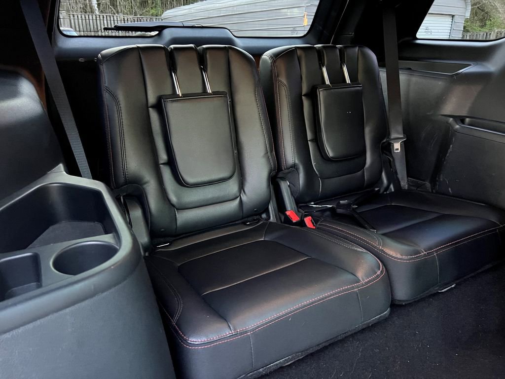 Used 2019 Ford Explorer Sport w/ Ford Safe & Smart Package image 18