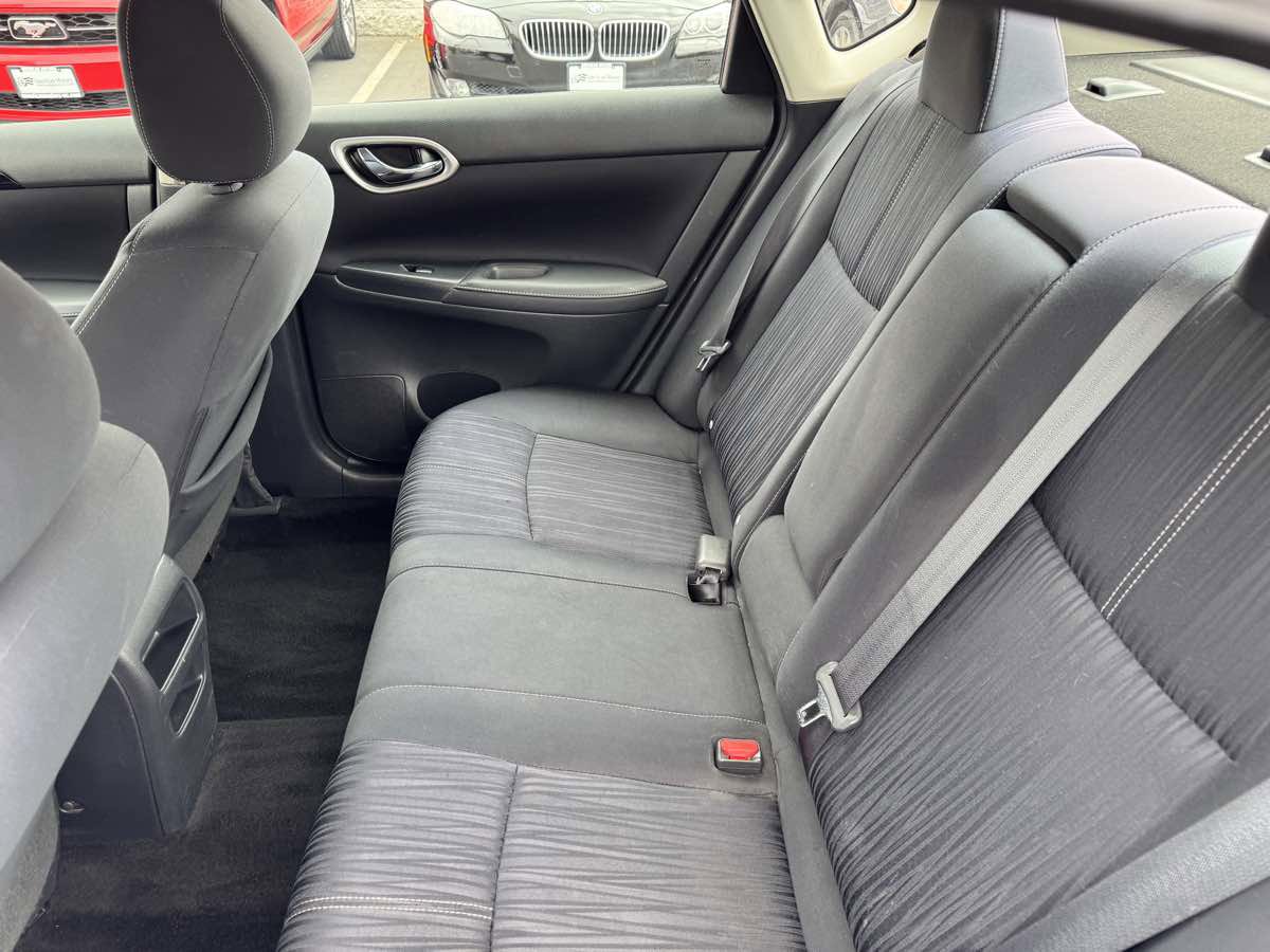Used 2016 Nissan Sentra SV FWD image 27