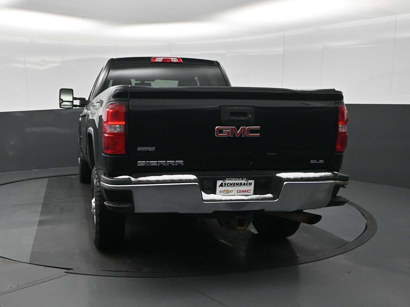 Used 2019 GMC Sierra 2500 SLE w/ Snow Plow Prep Package image 8