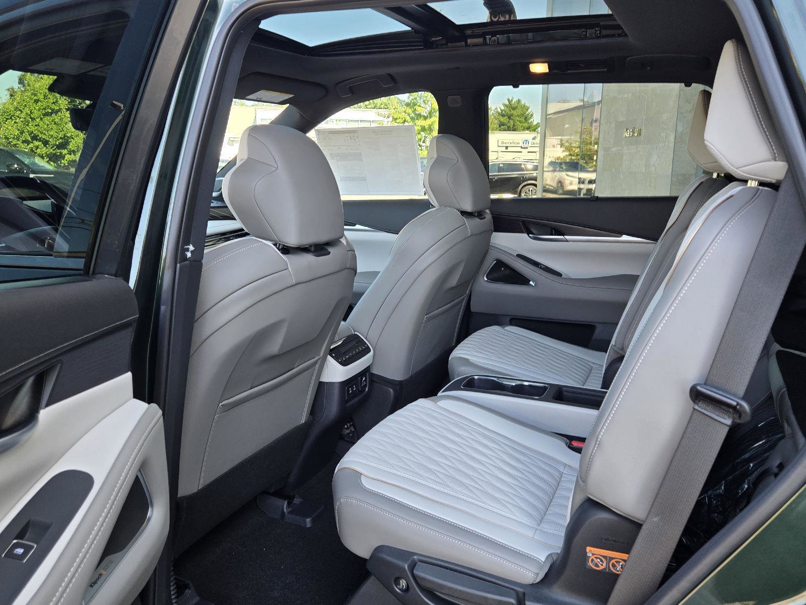 New 2026 INFINITI QX60 Autograph w/ Dark Cargo Package image 22