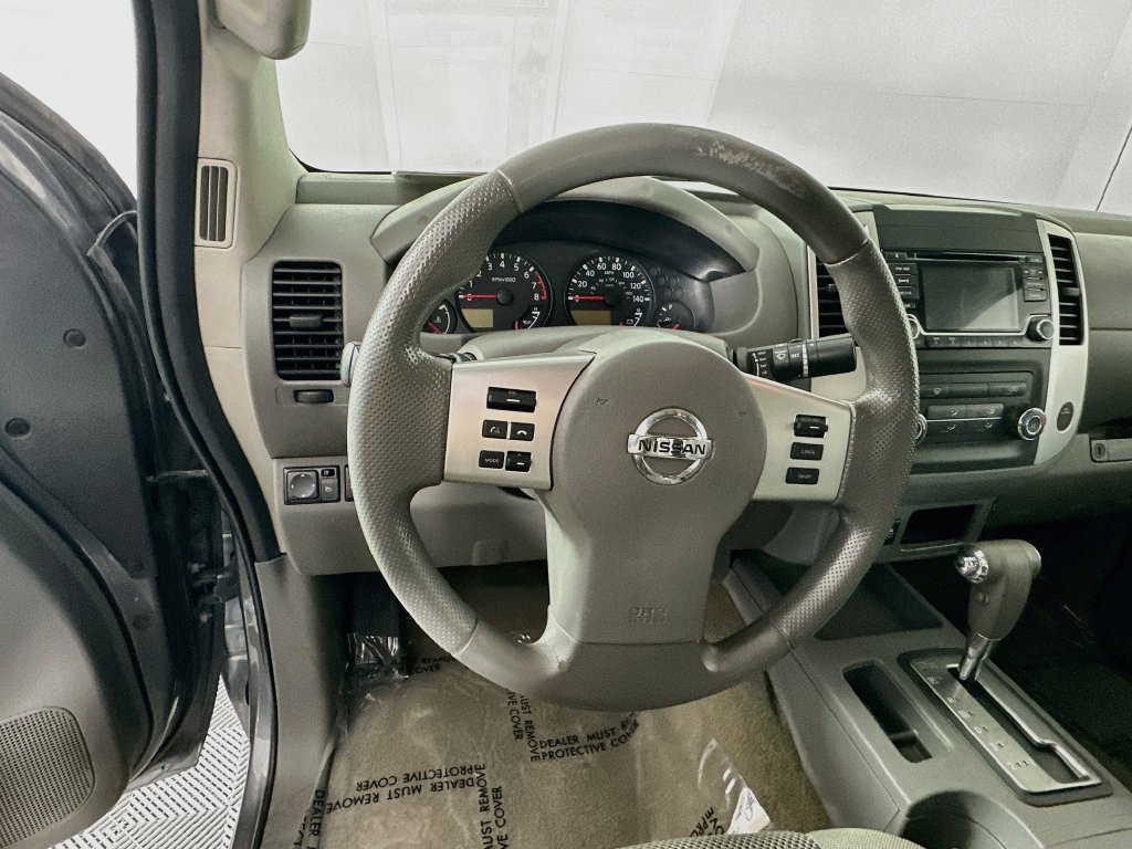 Used 2017 Nissan Frontier SV AWD/4WD image 16