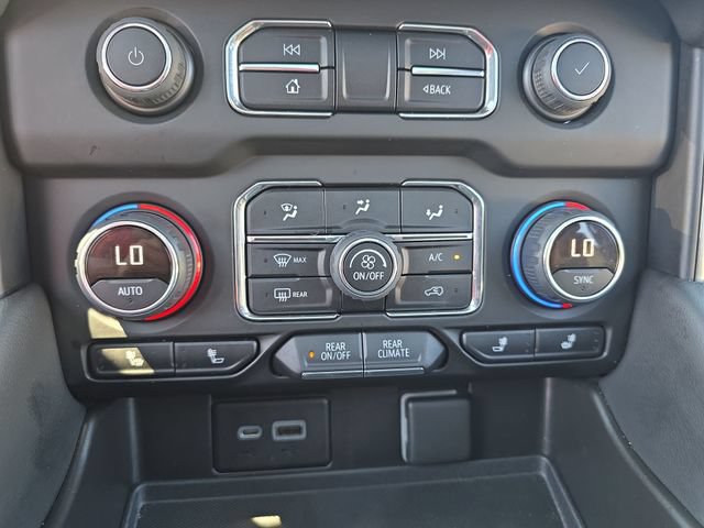 Used 2022 Chevrolet Tahoe LT w/ Luxury Package AWD/4WD image 26