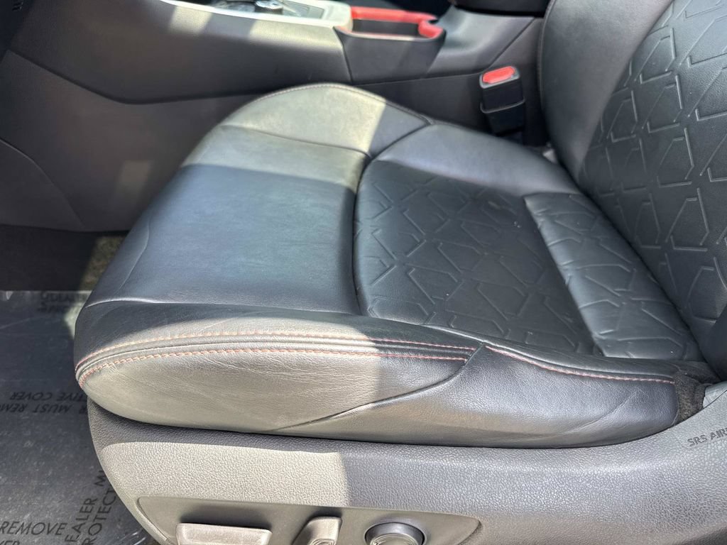 Used 2020 Toyota RAV4 TRD Off-Road AWD/4WD image 27
