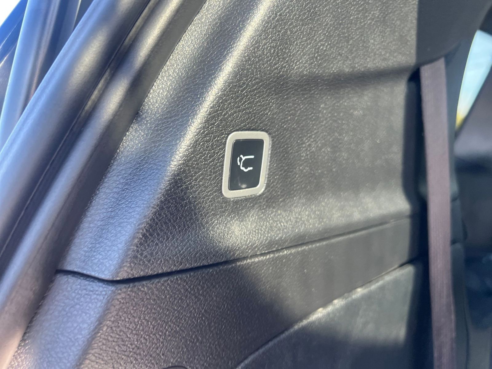 Used 2025 Chrysler Pacifica Limited image 20