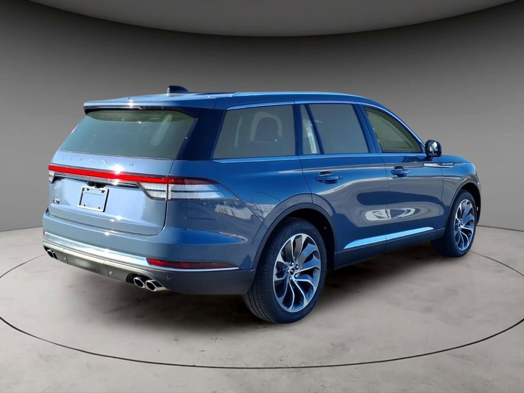 New 2026 Lincoln Aviator AWD image 8