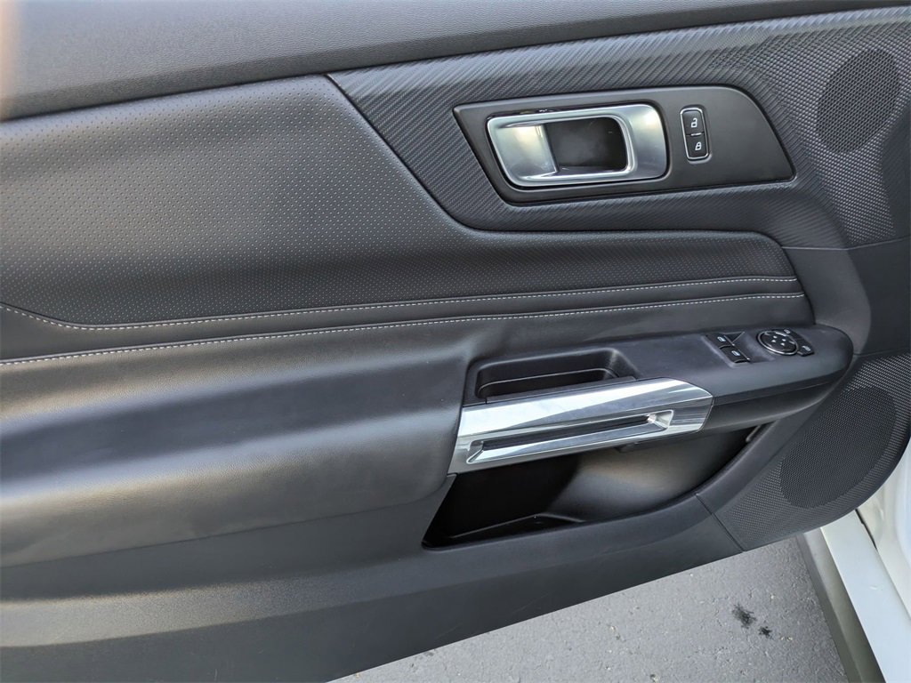 Used 2024 Ford Mustang Premium image 15