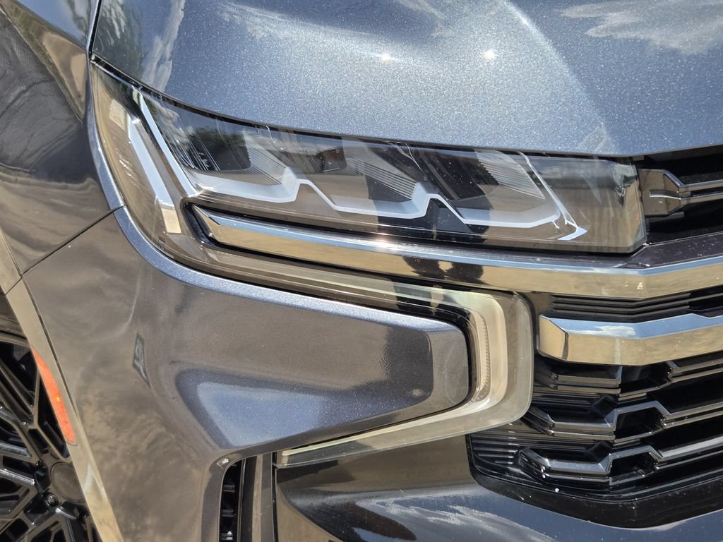 Used 2021 Chevrolet Suburban Z71 AWD/4WD image 10