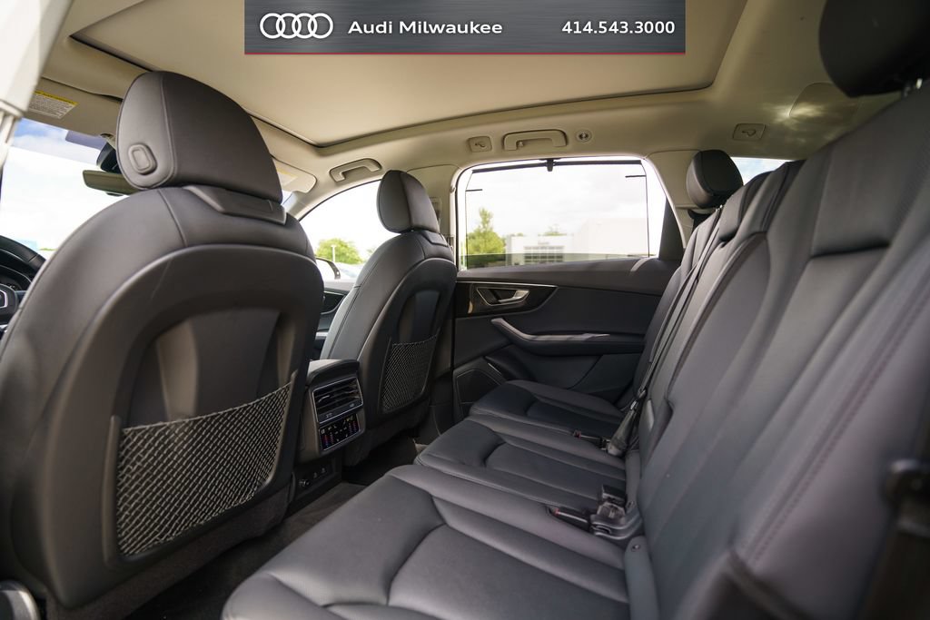 Used 2023 Audi Q7 3.0T Prestige w/ Prestige Package AWD/4WD image 35