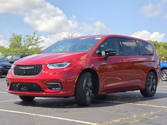 New 2026 Chrysler Pacifica Select image 20