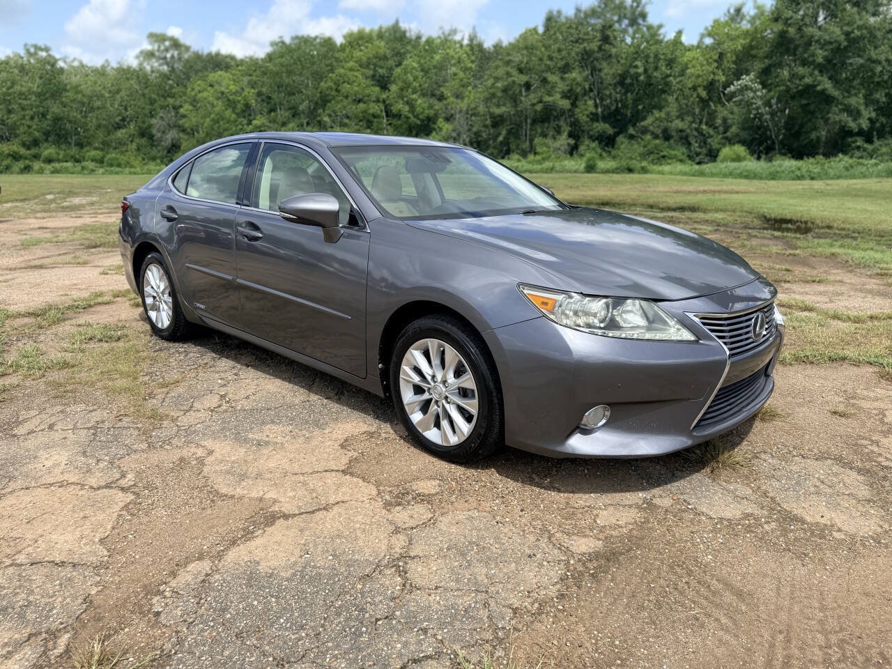 Used 2013 Lexus ES 300h w/ Premium Pkg FWD image 7
