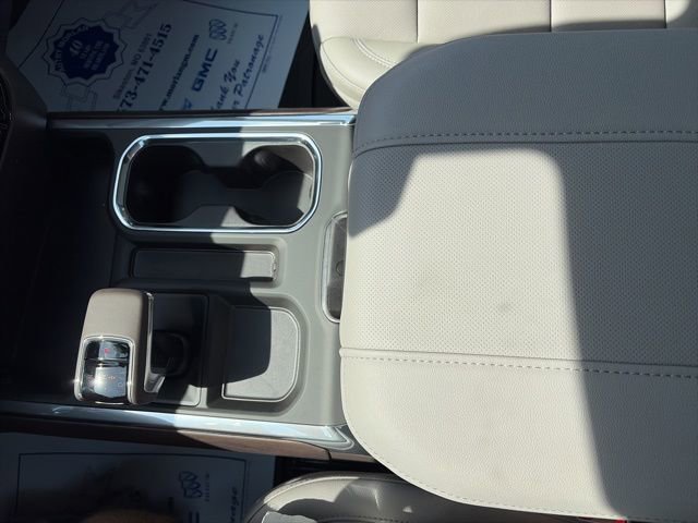 New 2026 GMC Sierra 1500 SLT image 24