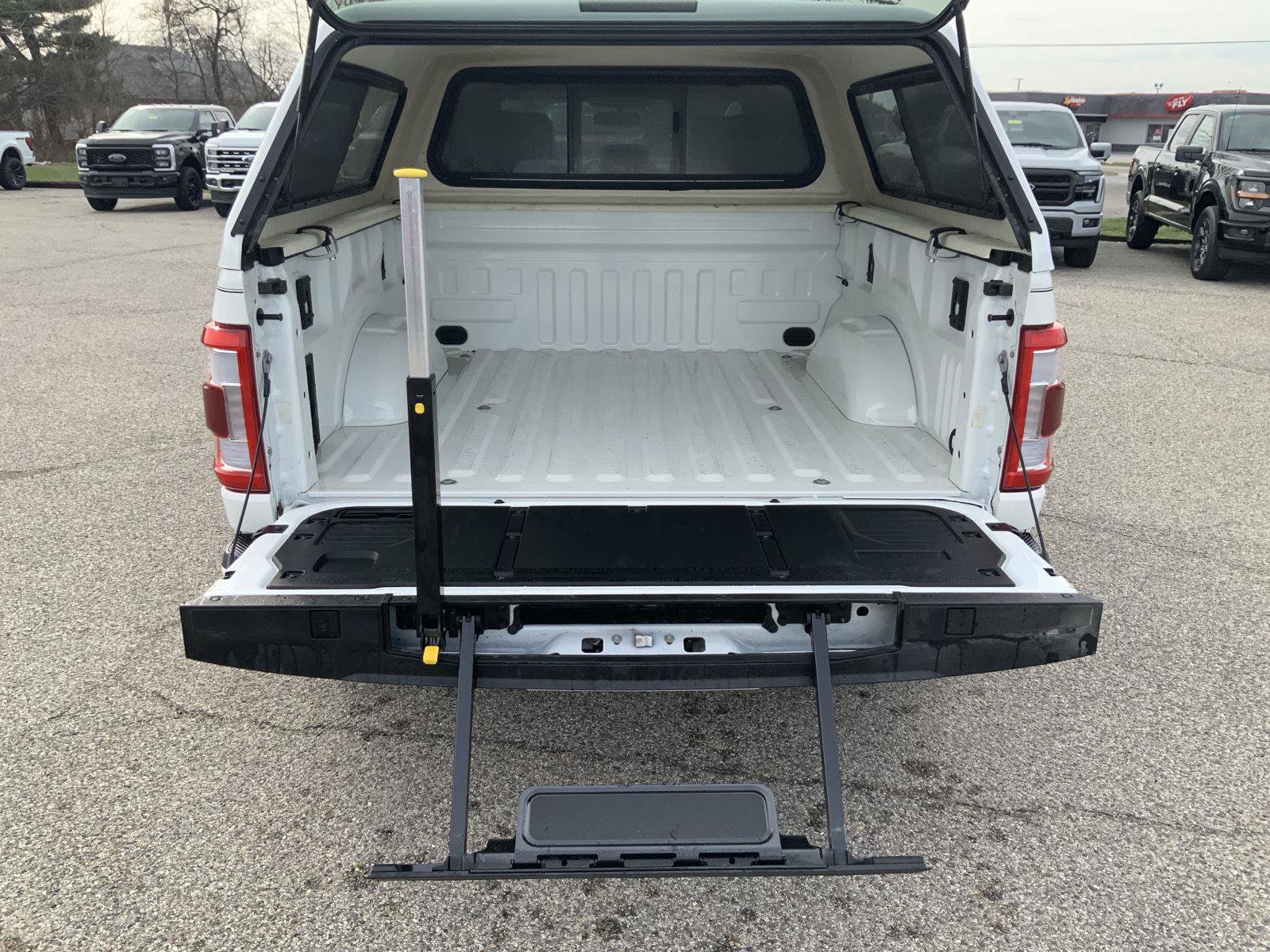 Used 2022 Ford F150 Platinum w/ Equipment Group 701A High image 9