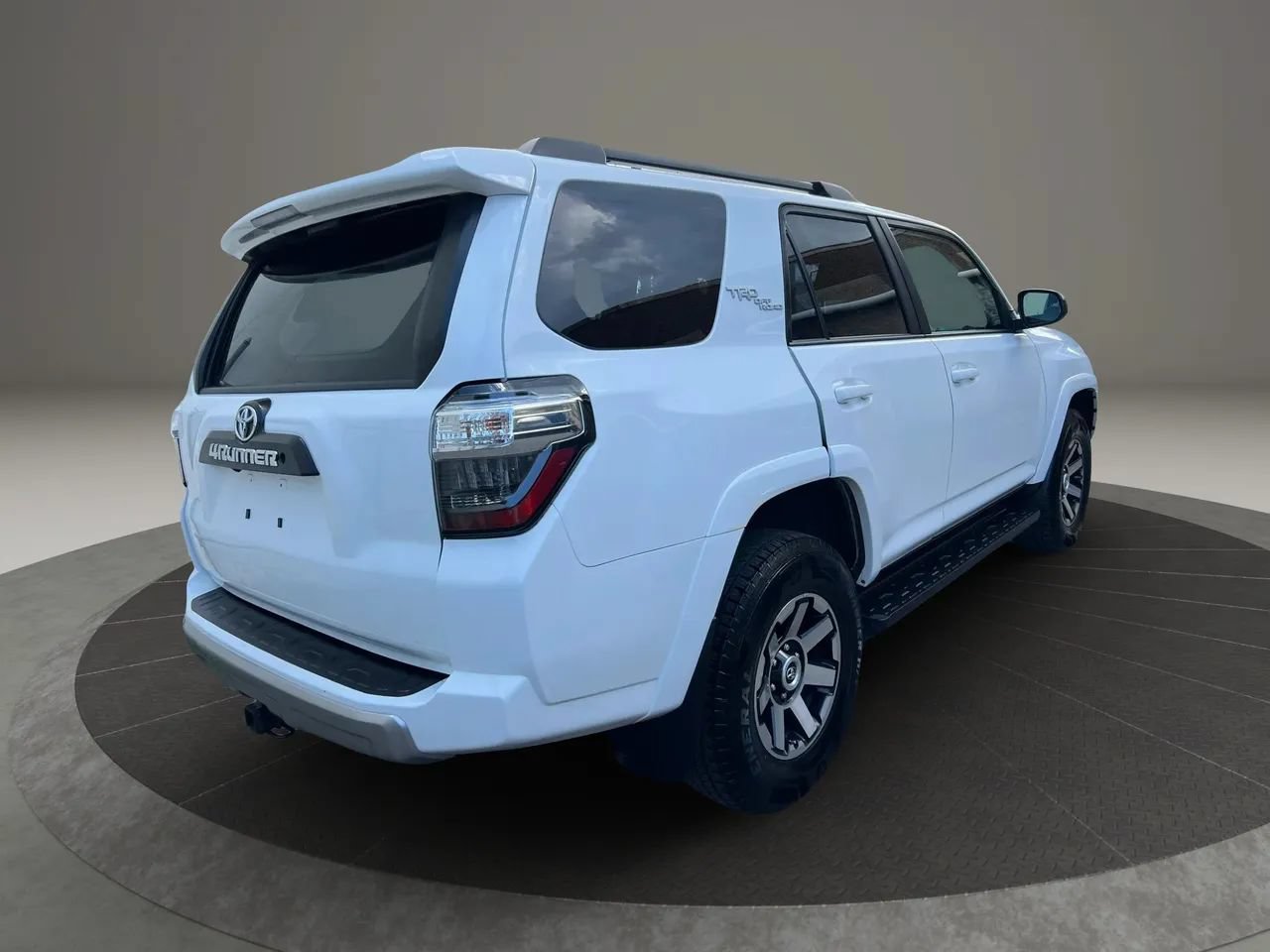 Used 2020 Toyota 4Runner TRD Off-Road AWD/4WD image 5