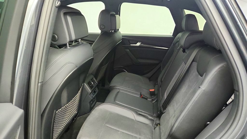 Used 2022 Audi SQ5 Prestige AWD/4WD image 22
