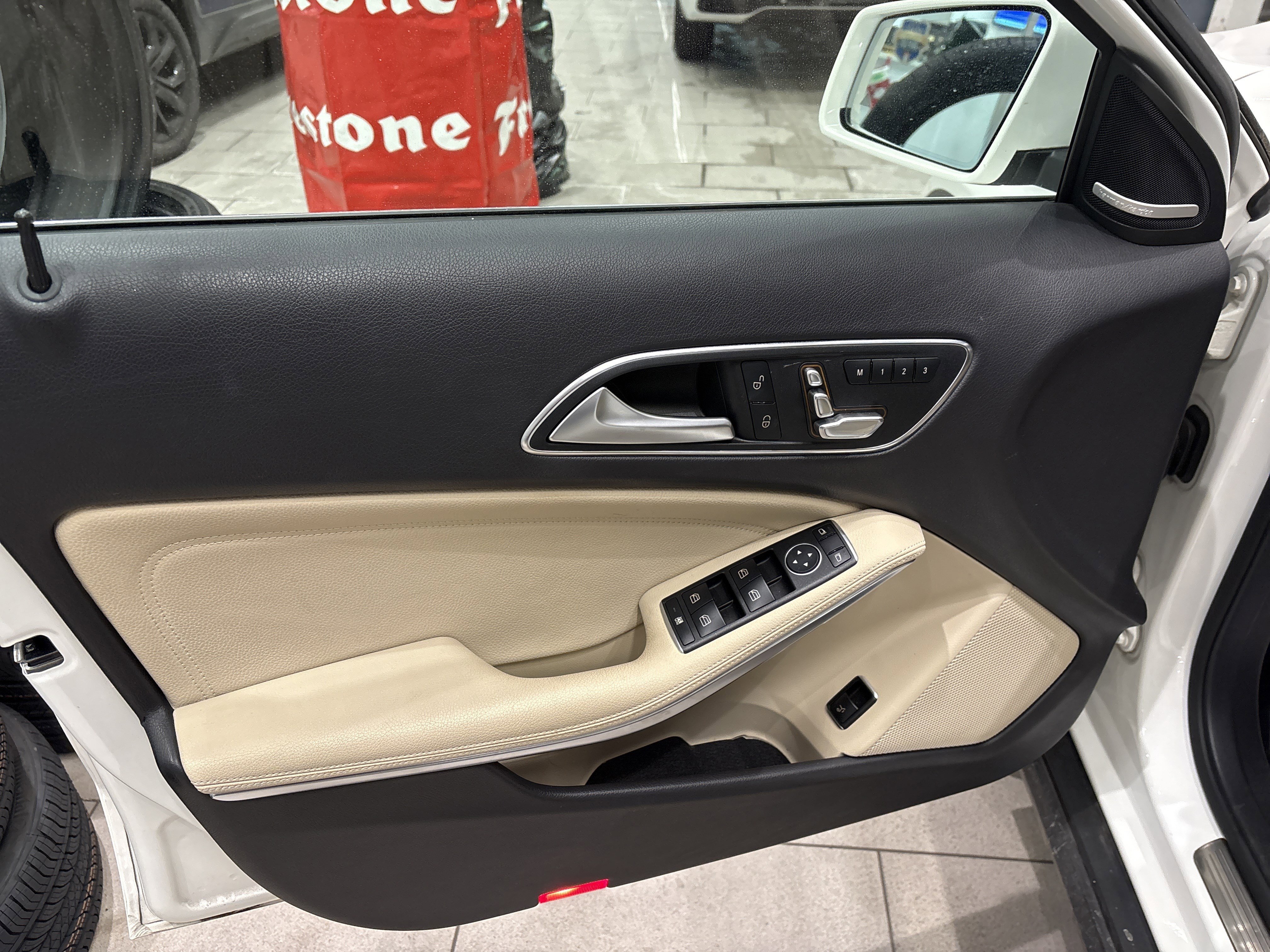 Used 2019 Mercedes-Benz GLA 250 4MATIC image 8