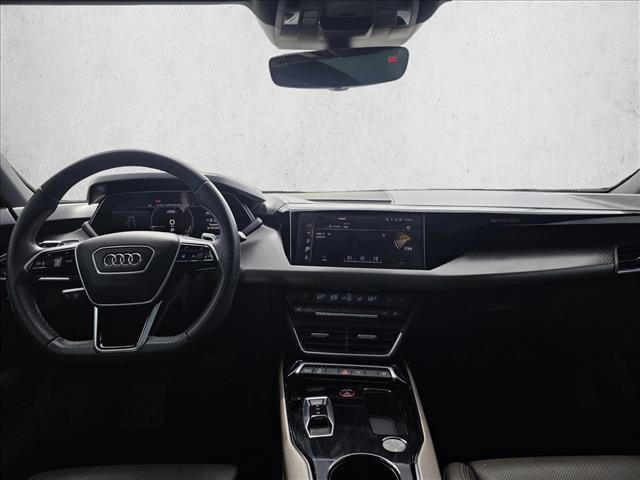 Used 2022 Audi e-tron GT Premium Plus image 19