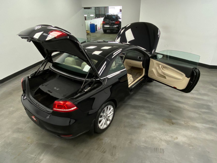 Used 2016 Volkswagen Eos Komfort FWD image 44