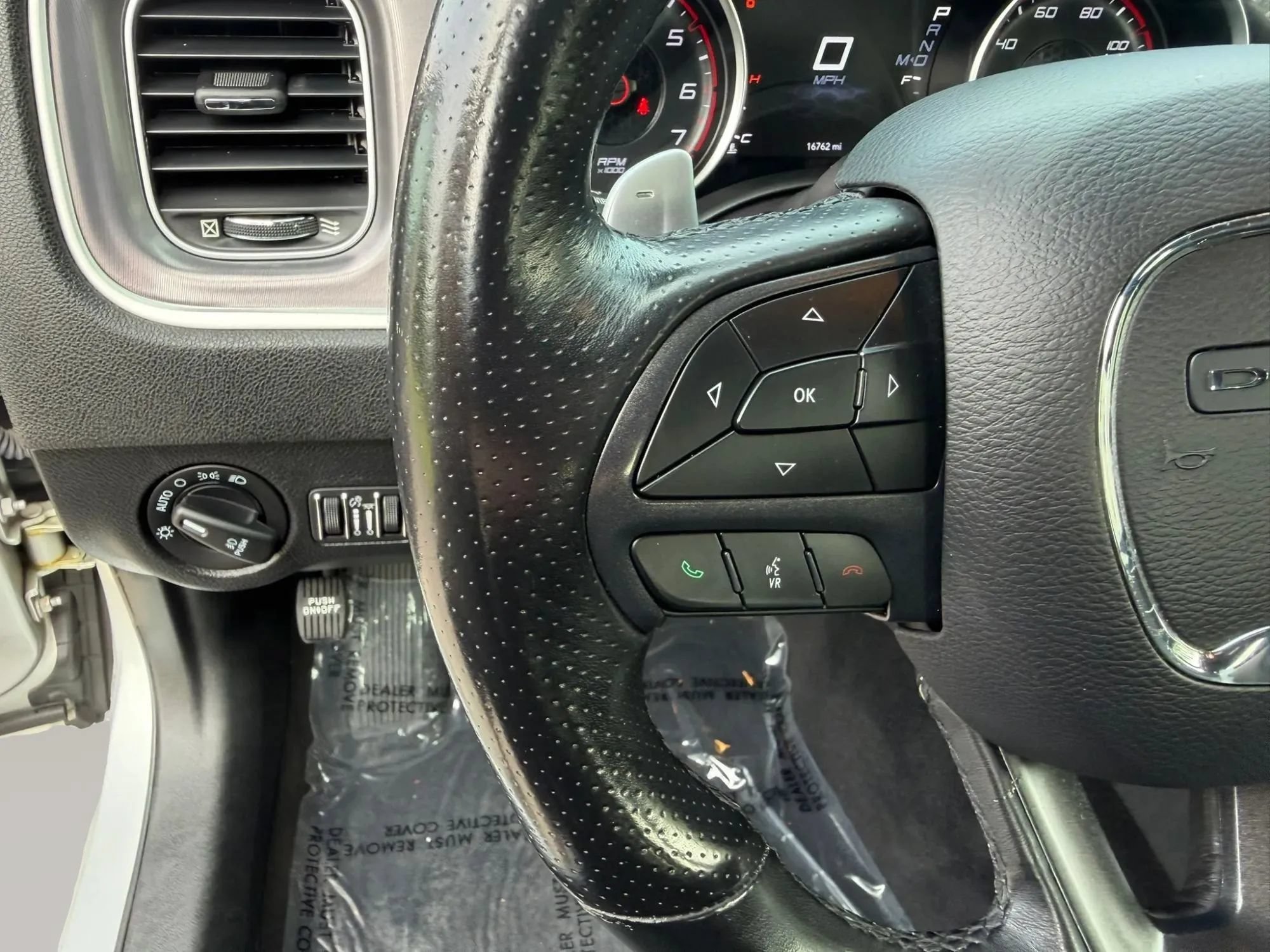 Used 2019 Dodge Charger SXT AWD/4WD image 16