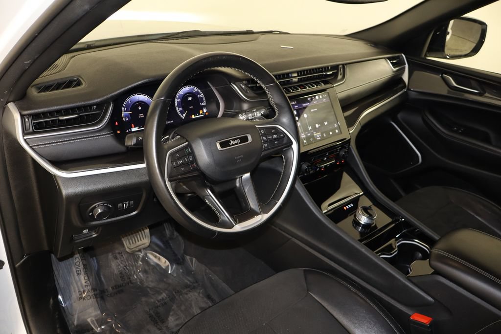 Used 2022 Jeep Grand Cherokee L Laredo AWD/4WD image 27