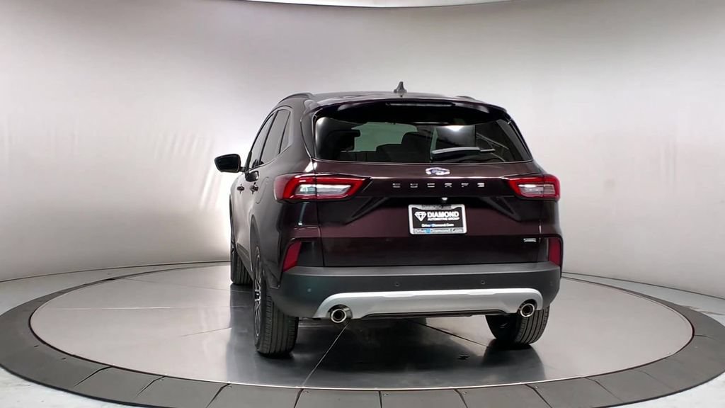 New 2023 Ford Escape SE w/ PHEV Premium Package FWD image 7