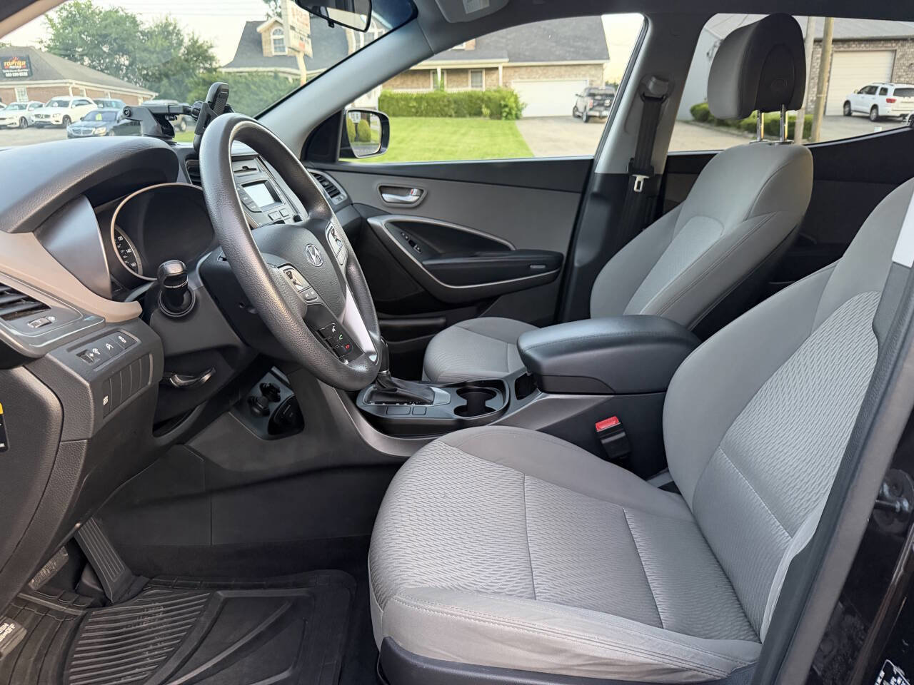 Used 2016 Hyundai Santa Fe Sport FWD image 16