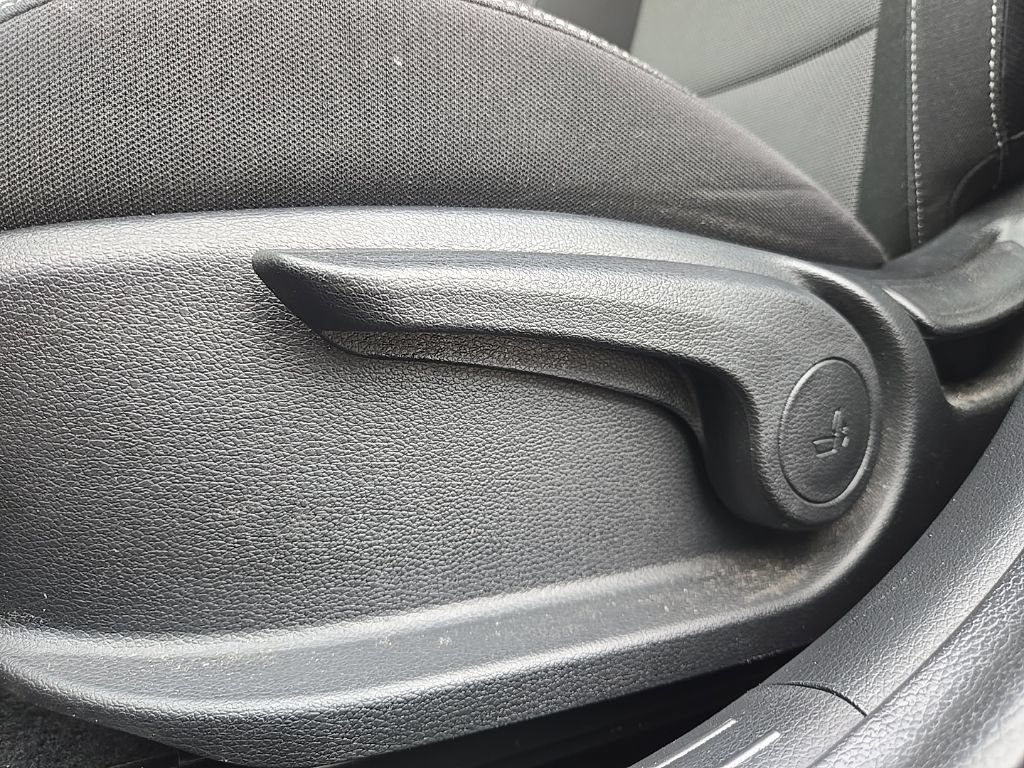 Certified 2023 Kia Forte LXS FWD image 28