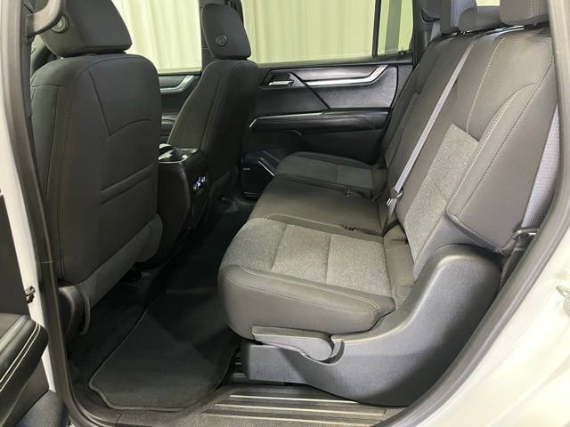 Used 2025 GMC Acadia Elevation image 25