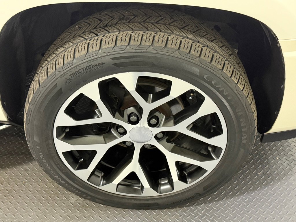 Used 2013 Cadillac Escalade EXT Luxury image 18