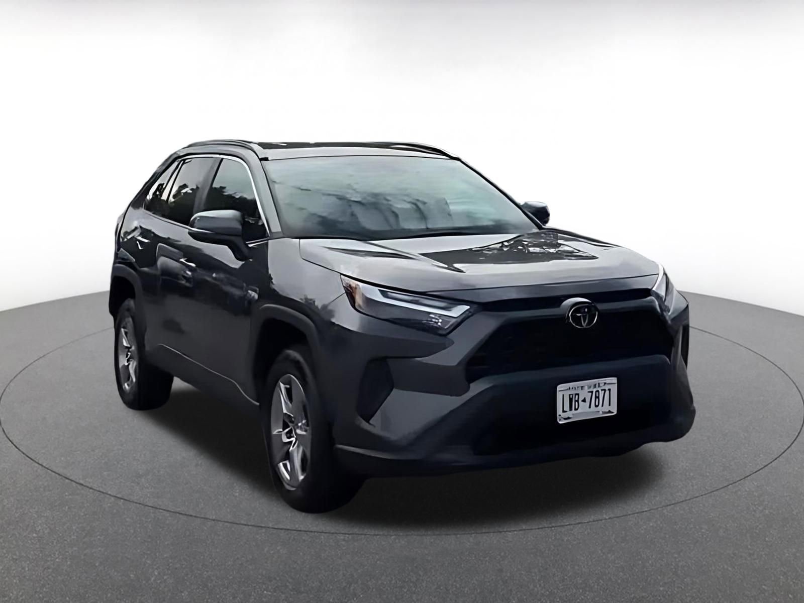 Used 2025 Toyota RAV4 XLE w/ Weather Package FWD image 3