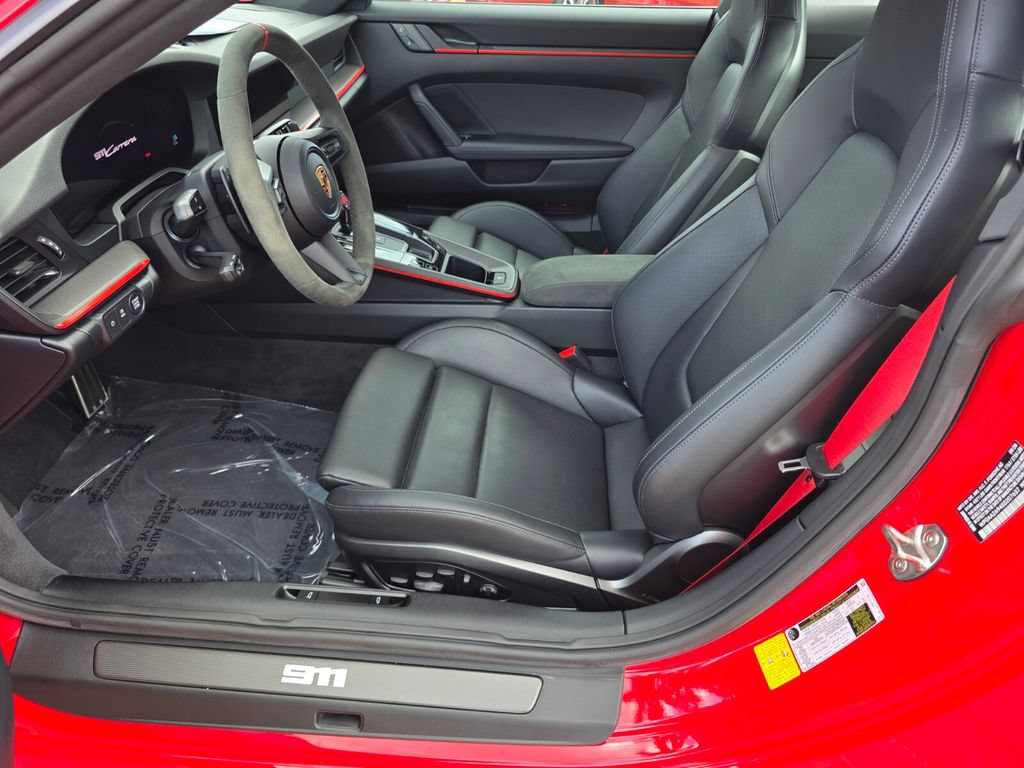 Used 2025 Porsche 911 Carrera RWD image 9