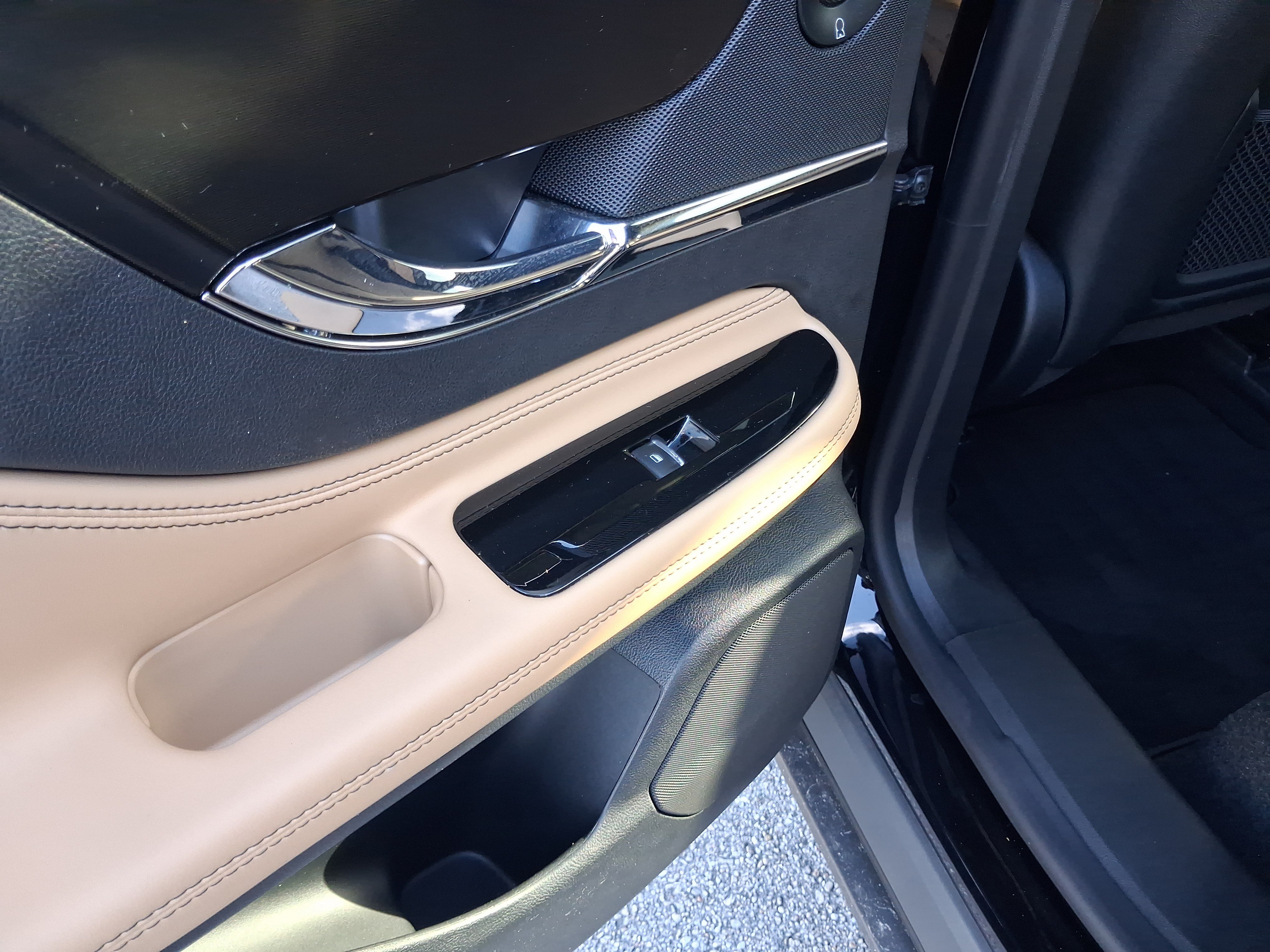 Certified 2020 Lincoln Corsair Reserve w/ Appearance Package FWD image 10