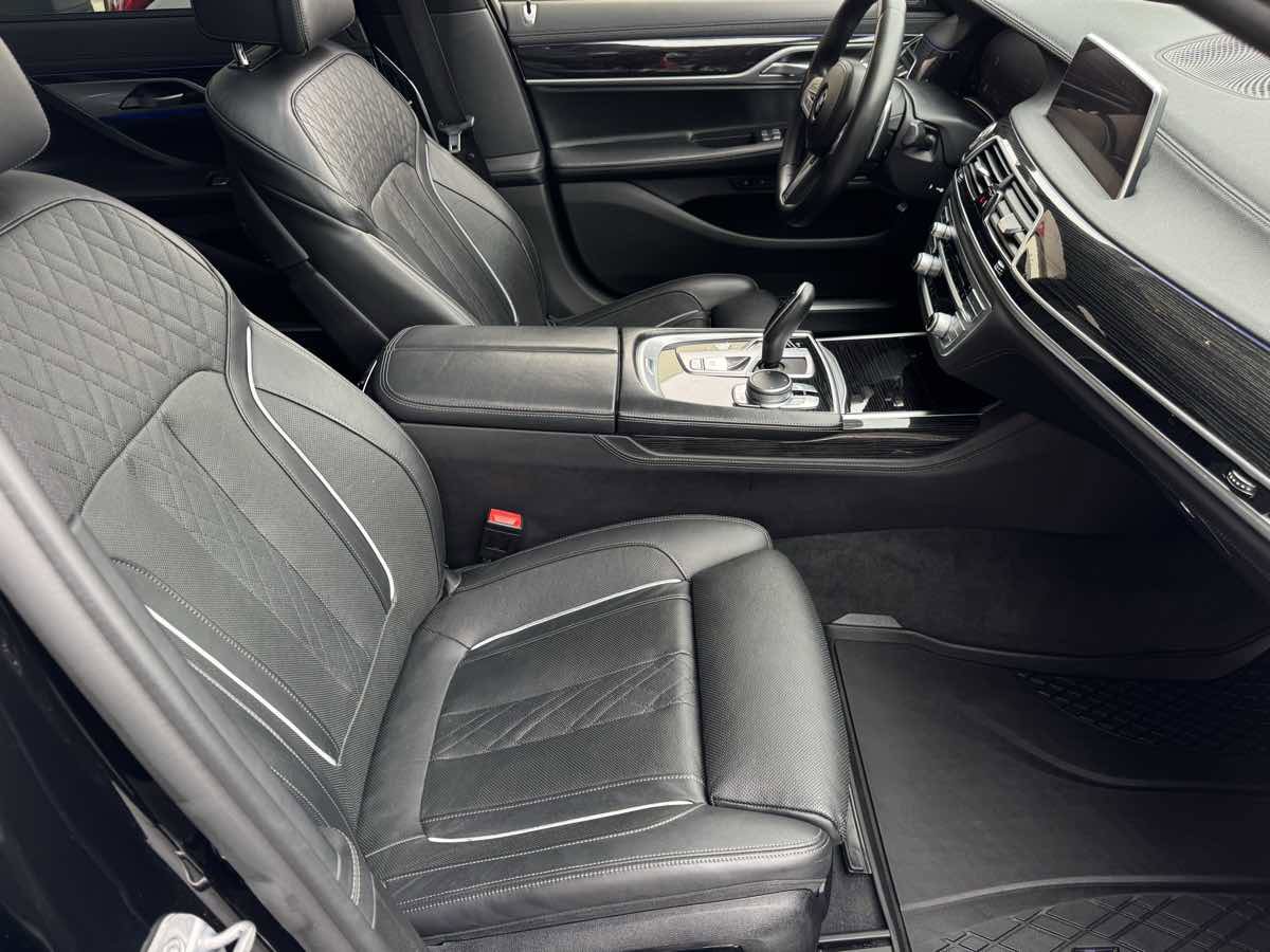 Used 2020 BMW 740i 740i w/ M Sport Package image 22
