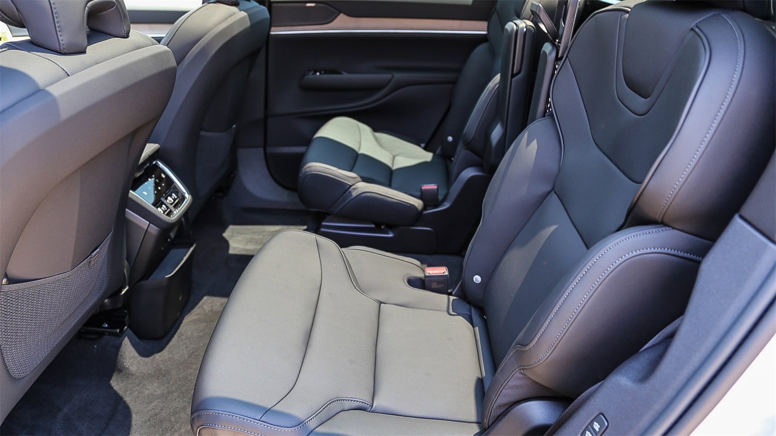 New 2025 Volvo EX90 Ultra image 20