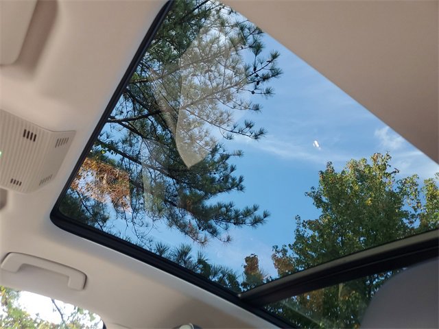 New 2026 Volkswagen Tiguan SE image 19