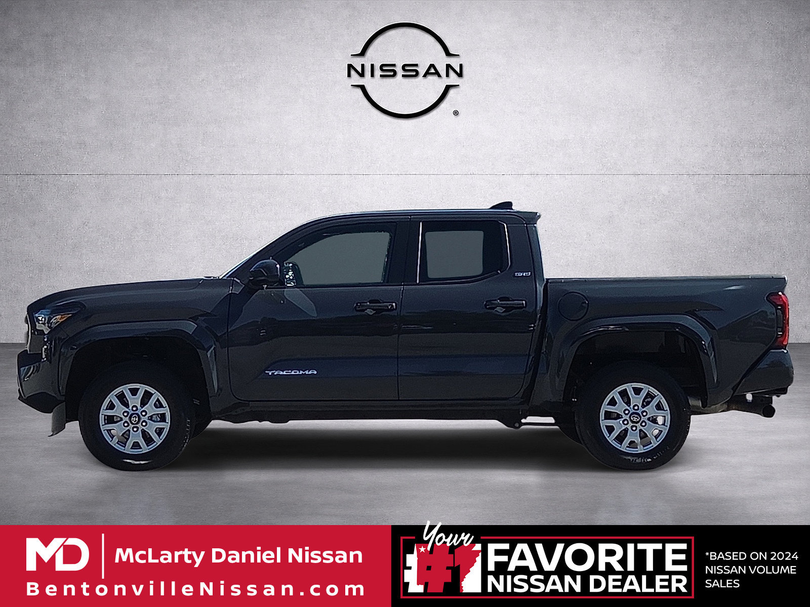 Used 2025 Toyota Tacoma SR5 RWD image 3