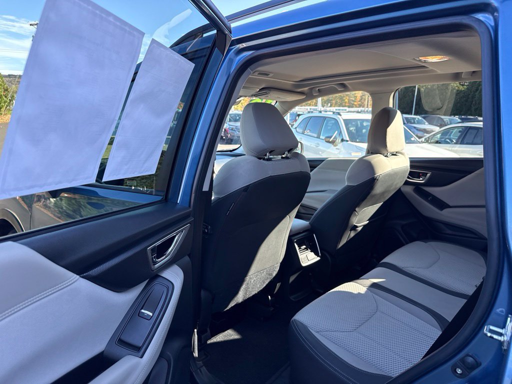 Used 2019 Subaru Forester Premium w/ All-Weather Package AWD/4WD image 17