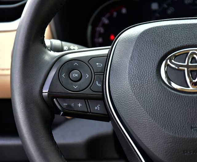 Used 2024 Toyota RAV4 XLE Premium image 19