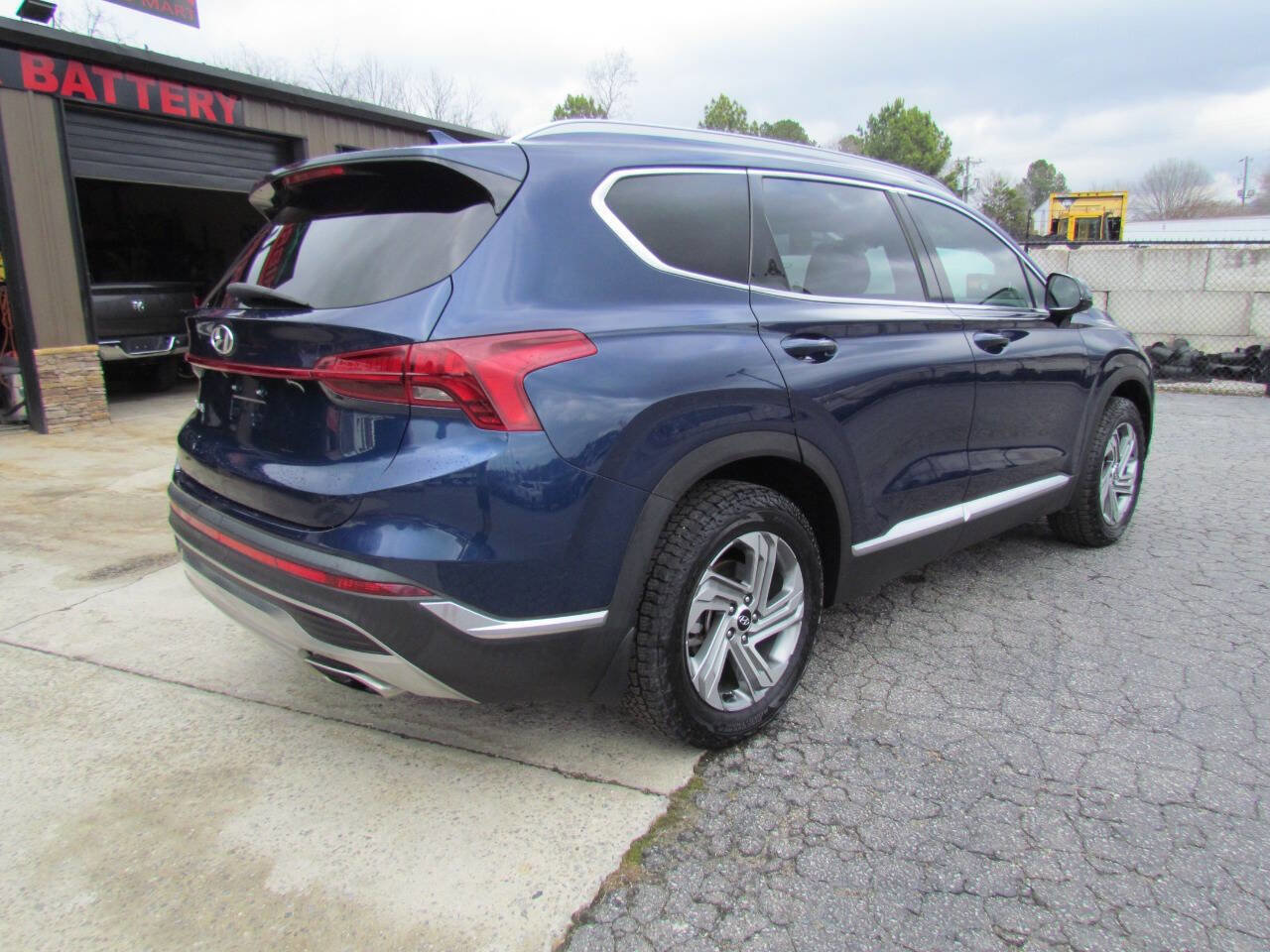 Used 2022 Hyundai Santa Fe SEL image 7