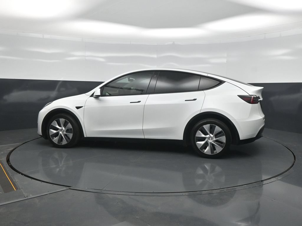Used 2023 Tesla Model Y Long Range AWD/4WD image 4