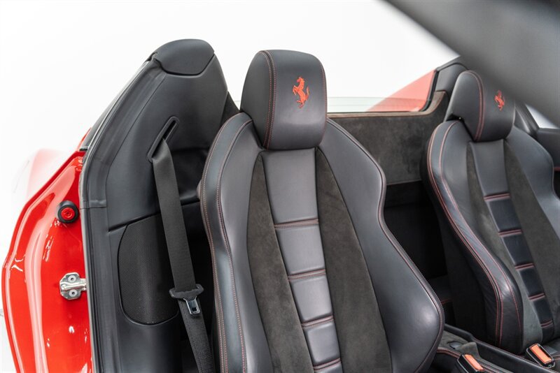Used 2012 Ferrari 458 Spider RWD image 52