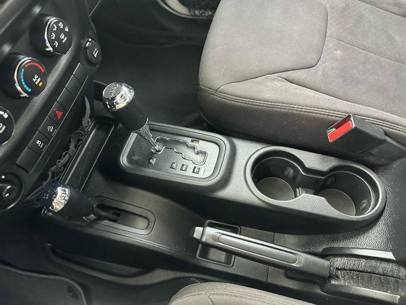 Used 2013 Jeep Wrangler Unlimited Sport image 19