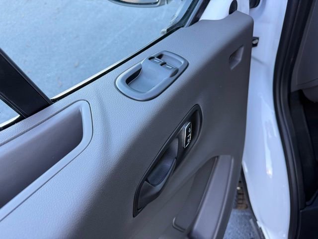 New 2024 Ford E-Transit Low Roof image 14