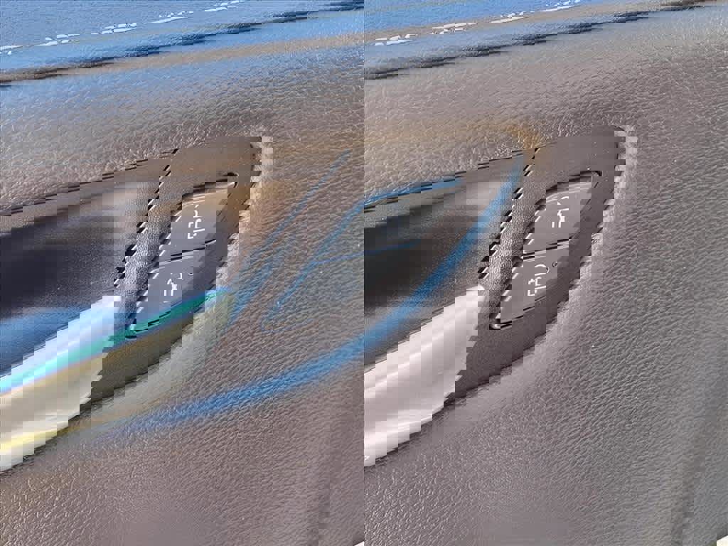 Used 2019 Cadillac XT4 Premium Luxury image 13