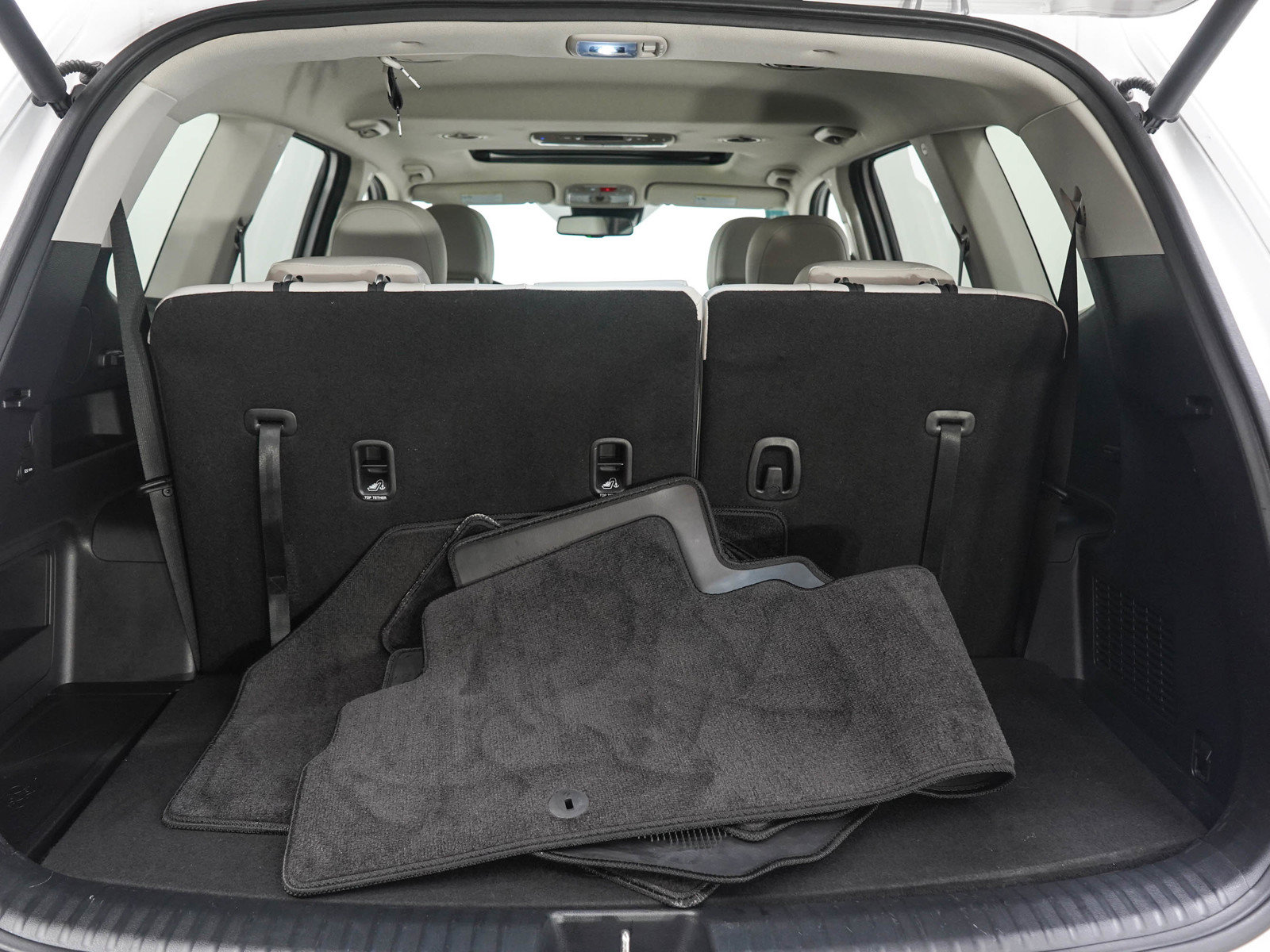 Used 2024 Kia Telluride EX w/ EX Captain's Chair Package AWD/4WD image 10
