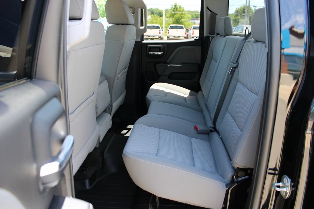 Used 2017 Chevrolet Silverado 1500 Custom w/ Custom Convenience Package AWD/4WD image 36