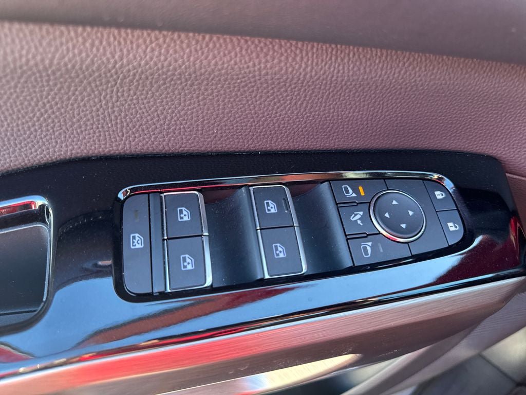Used 2025 Nissan Pathfinder Platinum w/ Cargo Package AWD/4WD image 19