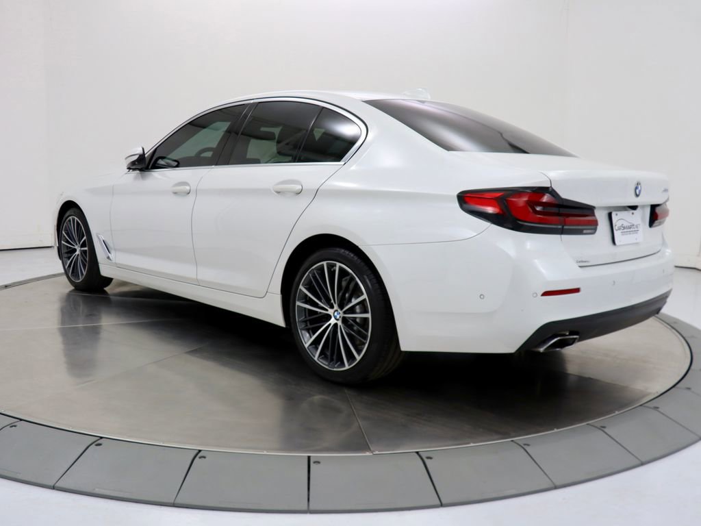 Used 2021 BMW 530i w/ Premium Package RWD image 3